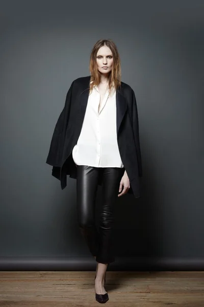 Look 15